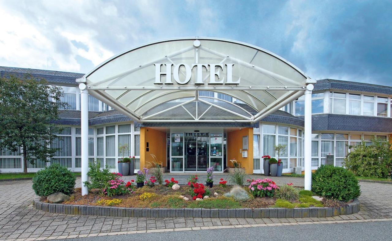 Avalon Hotelpark Koenigshof Konigslutter Bagian luar foto